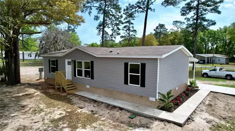 8325 N Fairgrove Ter, Dunnellon, FL 34433