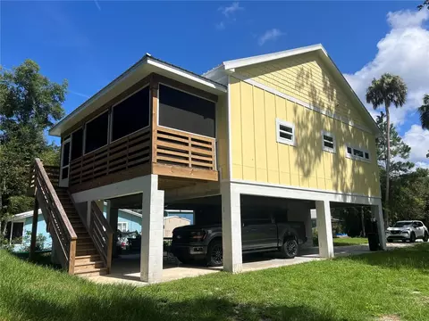 5328 Riverside Dr, Yankeetown, FL 34498