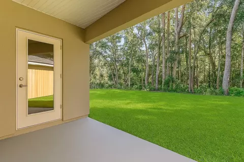 Exterior - 111 E Harvard St, Inverness, FL 34452 photo 2 of 2