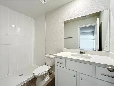 Bath - 111 E Harvard St, Inverness, FL 34452 photo 2 of 5