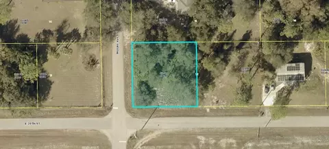 4001 E 20 St, Alva, FL 33920