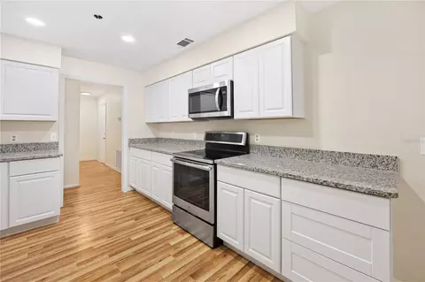 Kitchen - 34 Pine Crse, Ocala, FL 34472 photo 3 of 4
