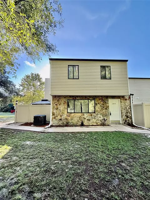 2214 NE 45th Ave #3, Ocala, FL 34470