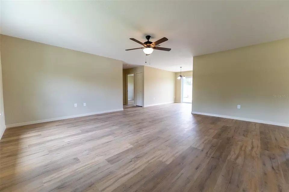 Living - 148 Dogwood Drive Cir, Ocala, FL 34472 photo 1 of 8