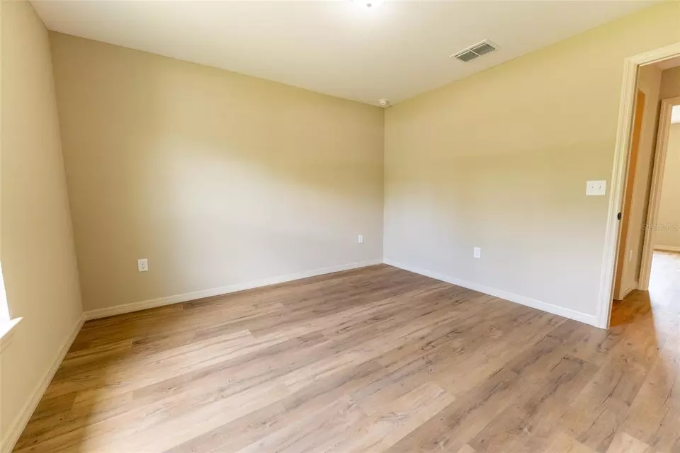 Bedroom - 148 Dogwood Drive Cir, Ocala, FL 34472 photo 11 of 15