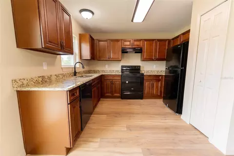 Kitchen - 148 Dogwood Drive Cir, Ocala, FL 34472 photo 1 of 2