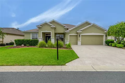 8852 SE 119th St, Summerfield, FL 34491