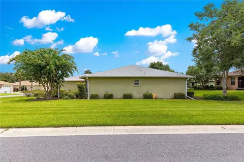 Exterior - 8018 SW 83rd Pl, Ocala, FL 34476 photo 7 of 11
