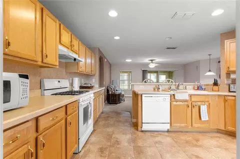Kitchen - 8018 SW 83rd Pl, Ocala, FL 34476 photo 3 of 3