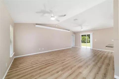Living - 5315 SE 26th Ave, Ocala, FL 34480 photo 2 of 8