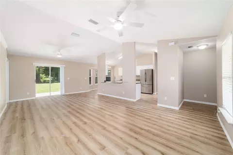 Living - 5315 SE 26th Ave, Ocala, FL 34480 photo 4 of 8