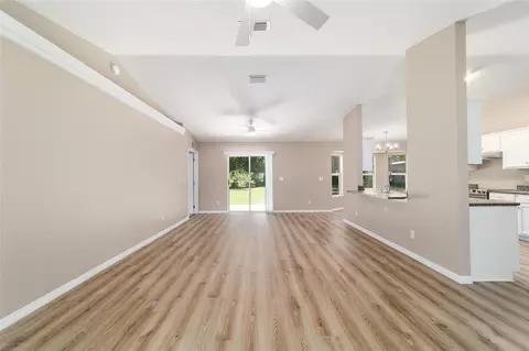 Living - 5315 SE 26th Ave, Ocala, FL 34480 photo 3 of 8