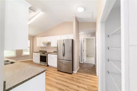 Entry Way - 5315 SE 26th Ave, Ocala, FL 34480 photo 5 of 8