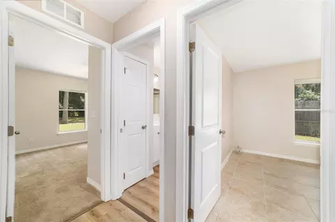 Entry Way - 5315 SE 26th Ave, Ocala, FL 34480 photo 7 of 8