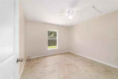 Bedroom - 5315 SE 26th Ave, Ocala, FL 34480 photo 4 of 8
