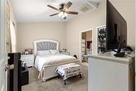 Bedroom - 9723 Bahia Rd, Ocala, FL 34472 photo 5 of 6