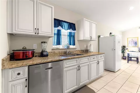 Kitchen - 9723 Bahia Rd, Ocala, FL 34472 photo 3 of 3