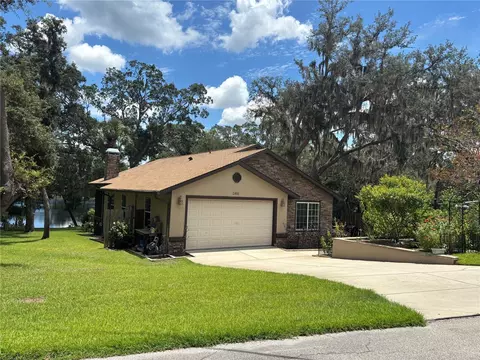 5891 SE 166th Ct, Ocklawaha, FL 32179