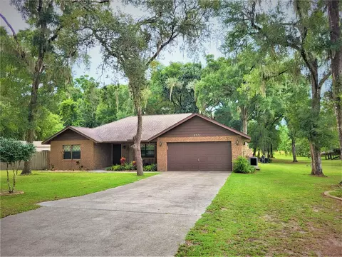 8521 E Henderson Trl, Inverness, FL 34450