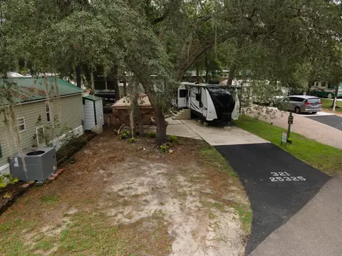 25325 140th St NE, Fort Mc Coy, FL 32134