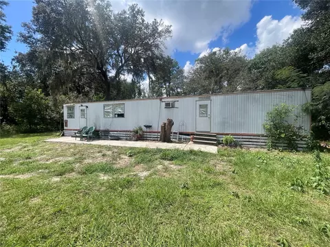 20275 SE 156th Pl, Umatilla, FL 32784