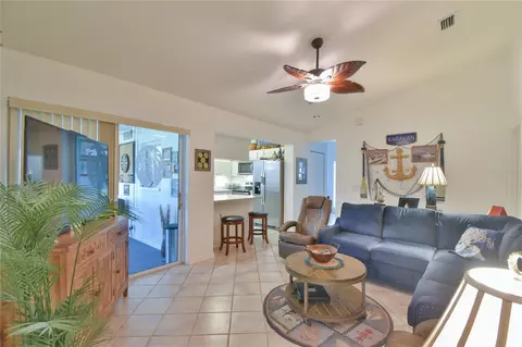 Living - 5366 NW 21st Loop, Ocala, FL 34482 photo 2 of 4
