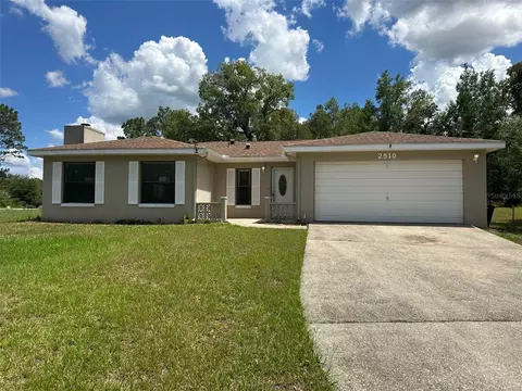 2510 W Dolphin Dr, Citrus Springs, FL 34434