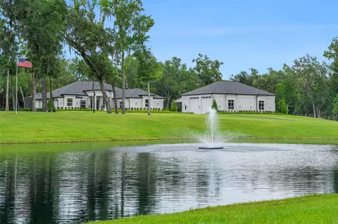1825 W Oak Valley Ct, Homosassa, FL 34446