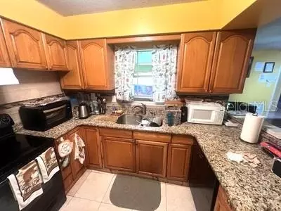 Kitchen - 479 Water Rd, Ocala, FL 34472 photo 1 of 2