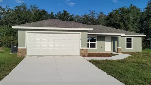 7712 N Manville Rd, Citrus Springs, FL 34434