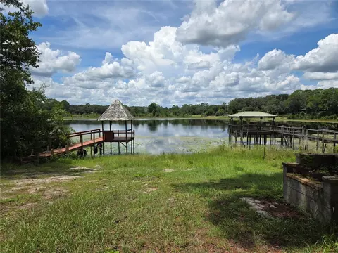 17011 SE 56th St, Ocklawaha, FL 32179
