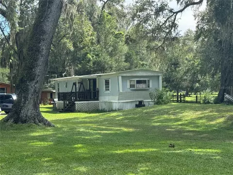 2574 Cr 423, Lake Panasoffkee, FL 33538