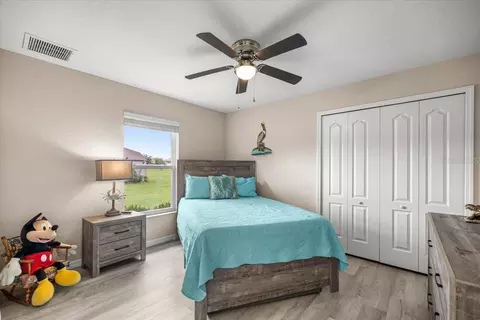 Bedroom - 700 E Boston St, Hernando, FL 34442 photo 3 of 4
