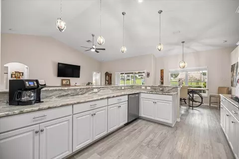Kitchen - 700 E Boston St, Hernando, FL 34442 photo 2 of 4