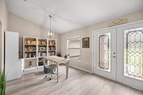Entry Way - 700 E Boston St, Hernando, FL 34442 photo 1 of 2