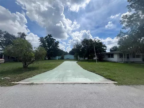 401 NE 63rd Ct, Ocala, FL 34470