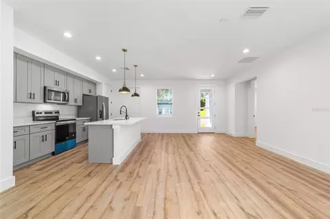 Living - 7 Oak Trl, Ocala, FL 34472 photo 12 of 12