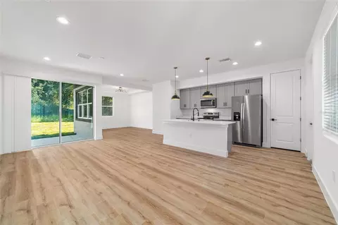 Living - 7 Oak Trl, Ocala, FL 34472 photo 1 of 12