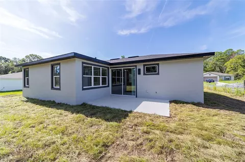 Exterior - 7 Oak Trl, Ocala, FL 34472 photo 8 of 12