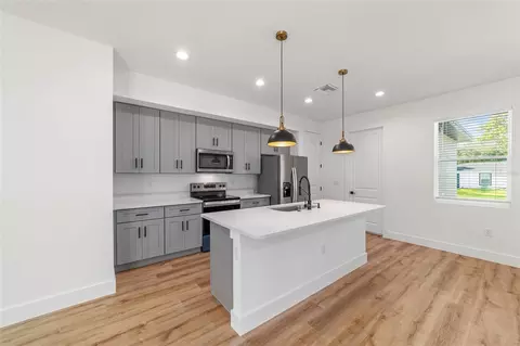 Kitchen - 7 Oak Trl, Ocala, FL 34472 photo 1 of 7