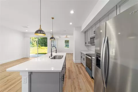Kitchen - 7 Oak Trl, Ocala, FL 34472 photo 5 of 7