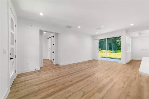 Living - 7 Oak Trl, Ocala, FL 34472 photo 6 of 12