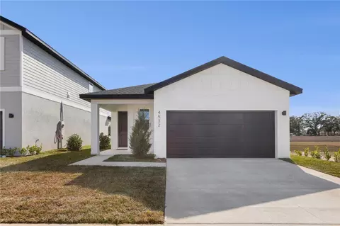 4532 NW 37th Street Rd, Ocala, FL 34482