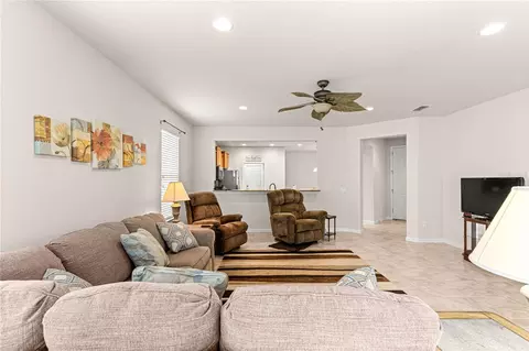 Living - 9090 SW 73rd Ln, Ocala, FL 34481 photo 4 of 5