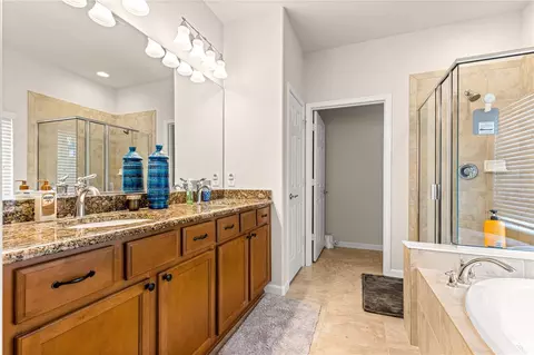 Bath - 9090 SW 73rd Ln, Ocala, FL 34481 photo 4 of 5