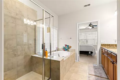 Bath - 9090 SW 73rd Ln, Ocala, FL 34481 photo 2 of 5