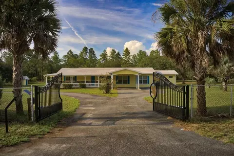 23061 SW Nautilus Blvd, Dunnellon, FL 34431