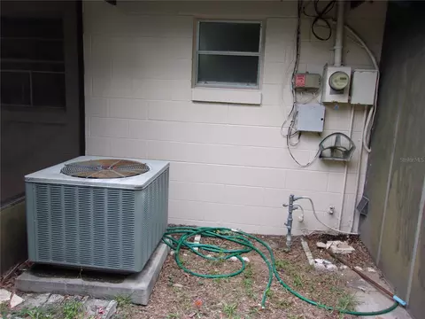 Exterior - 5700 NE 6th Pl, Ocala, FL 34470 photo 10 of 11