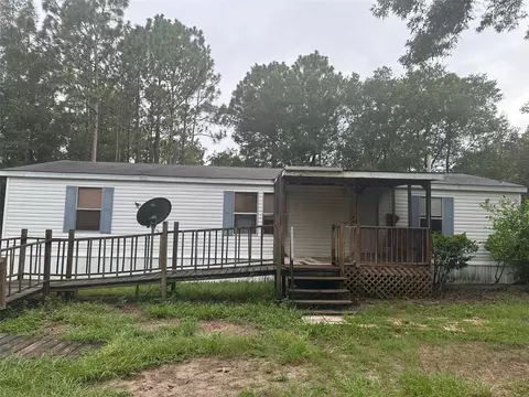 7106 W Crinoline Ln, Dunnellon, FL 34433