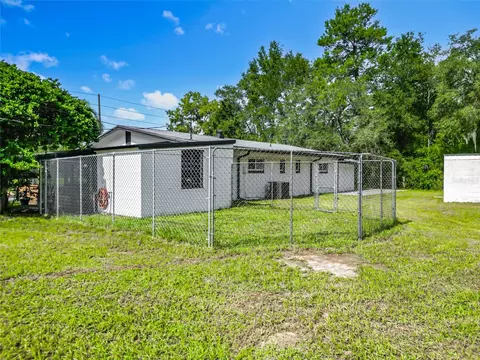 Exterior - 7971 E Highway 25, Belleview, FL 34420 photo 16 of 19